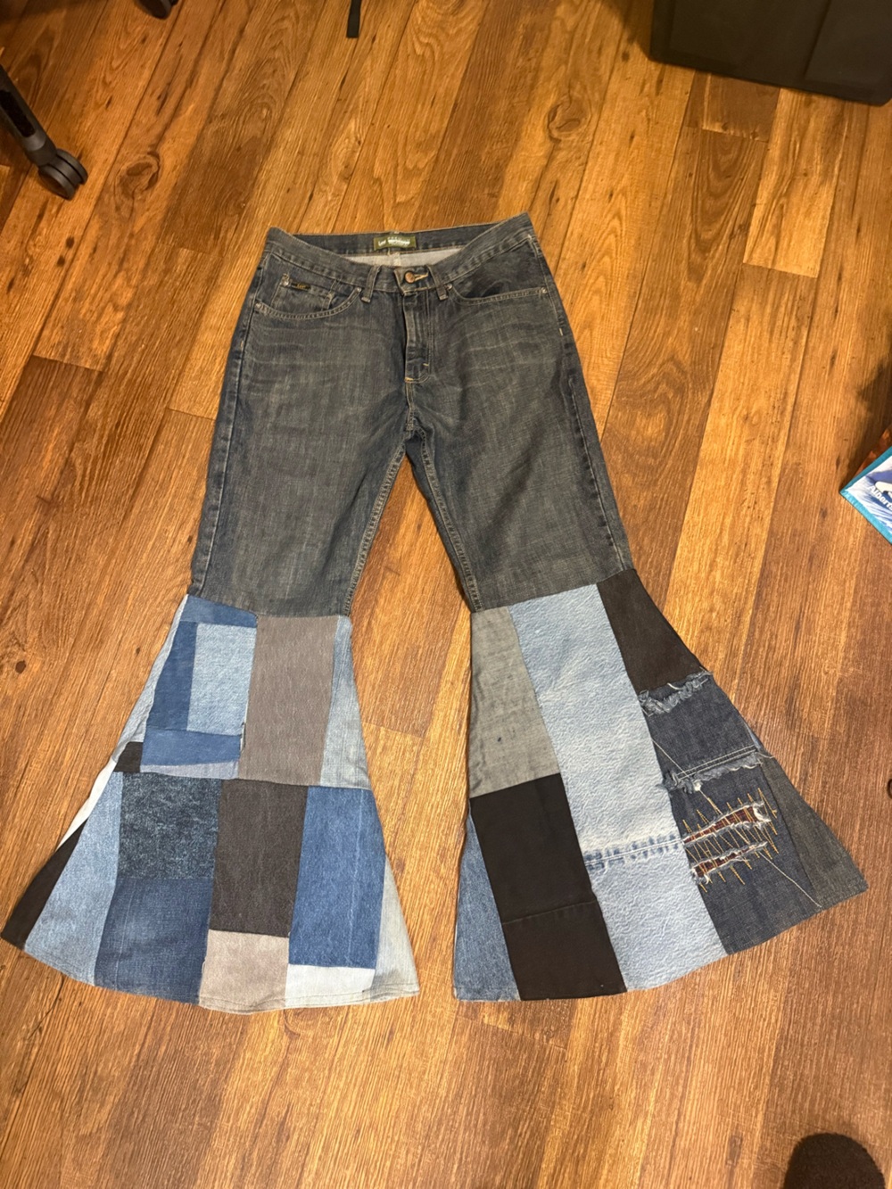 Lee Patchwork y2k distressed boho baggy quilted flare Jeans